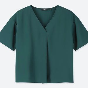 Uniqlo Emerald Green shirt XL alike NEW!!